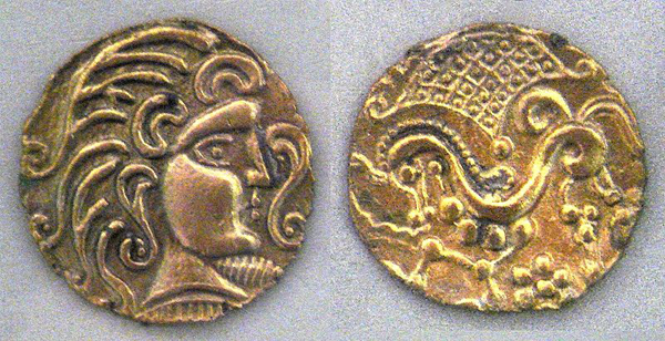 Золотые монеты паризиев, одного из народов, населявших Великобританию, I век до н. э.