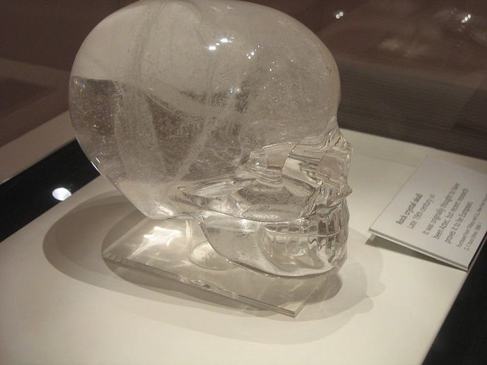 хрустальный череп