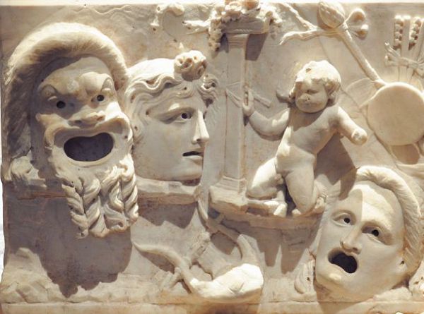 Театральные маски. Рельеф, I в. н. э. Музей истории искусств, Вена