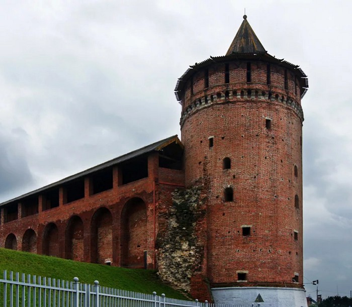 Коломенский кремль. Одна из сохранившихся башен