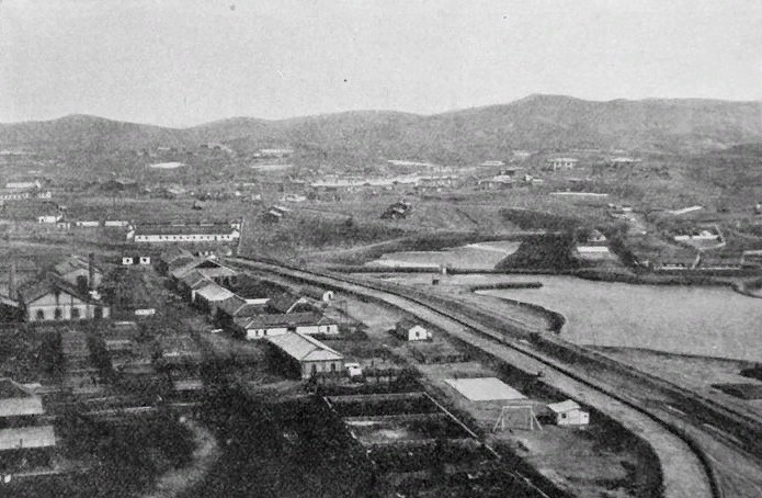 Порт-Артур. Железная дорога и вокзал. Фотография из журнала «Нива». 1904 г.