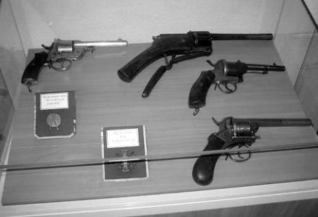 Револьверы различных схем под унитарные патроны