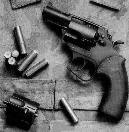 Опытный 12,3-мм револьверный комплекс «Удар» разработки ЦНИИТОЧМАШ (1994 г.)