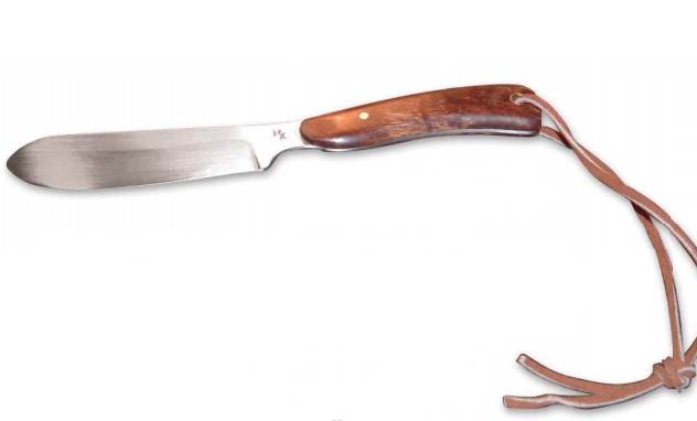 Нож в форме хвоста бобра с подвесной петлей