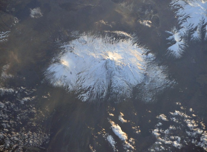 Гора Арарат. Вид из космоса. Фото НАСА