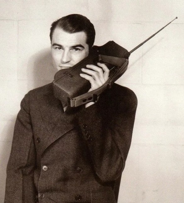 Мобильный радиотелефон. 1941 г. США