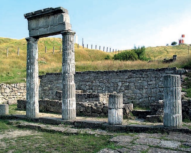 Античные руины на территории Керченского историко-культурного заповедника