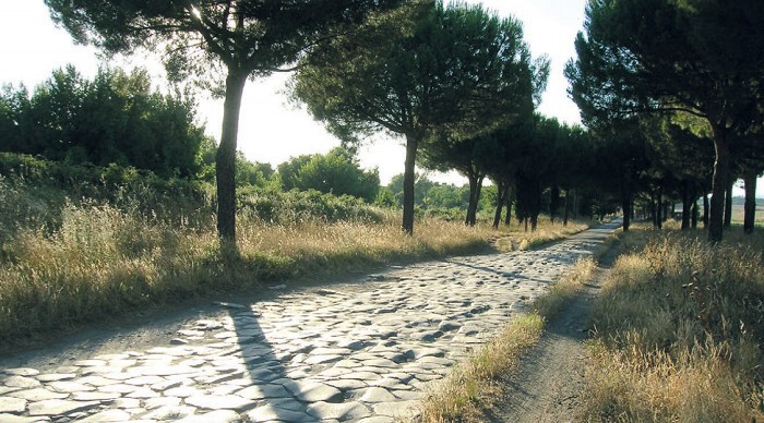 Аппиева дорога, была построена в 312 году до н. э.