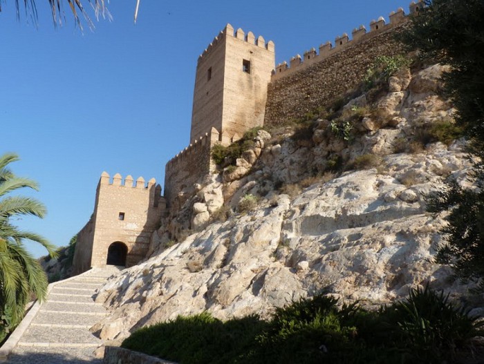 Мавританская крепость Алькасаба. Альмерия. Испания. XIII в.