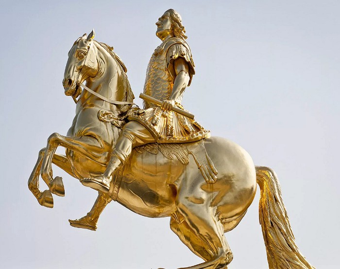 «Золотой всадник» — позолоченная статуя Августа Сильного в Дрездене
