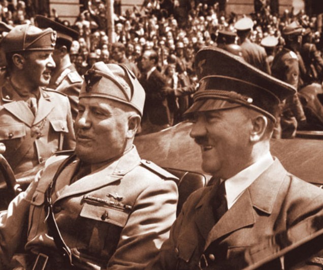 А. Гитлер и Б. Муссолини в Мюнхене