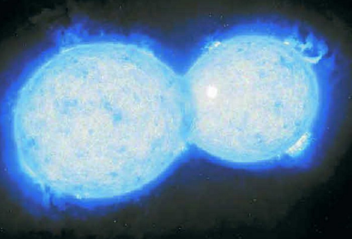 VFTS 352, тесная двойная система в туманности Тарантул созвездия Золотая Рыба