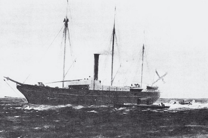 Пароход «Великий князь Константин» с катерами перед атакой турецких кораблей в Сулинском гирле Дуная 