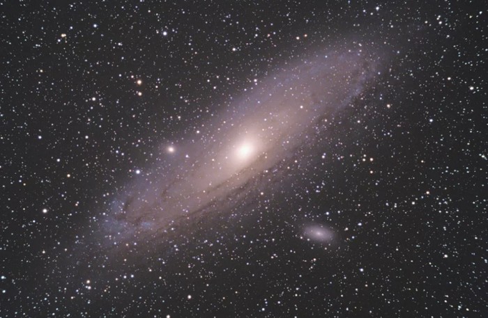 Галактики Андромеда и M 32