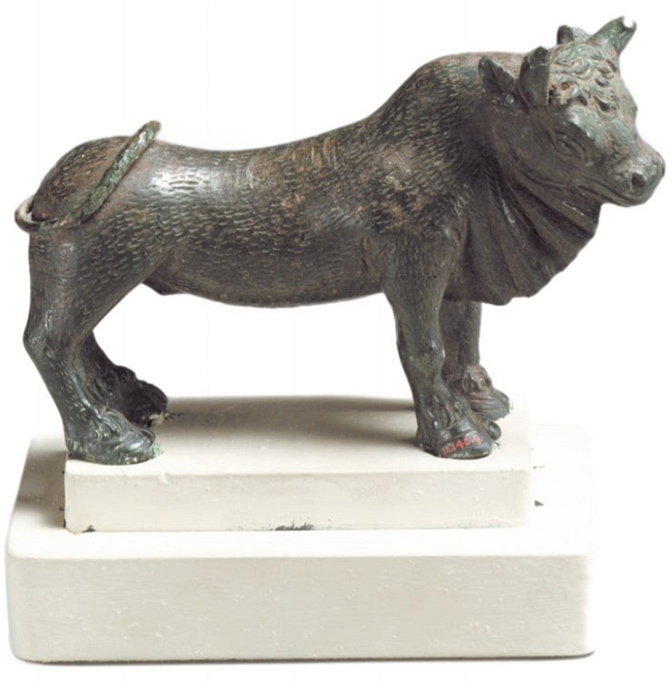 Статуэтка быка. II в. до н. э. Метрополитен-музей, Нью-Йорк (США)