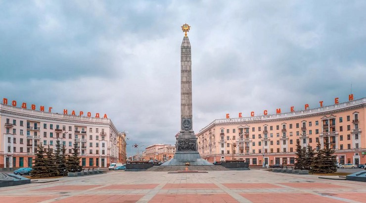 38-метровый монумент Победы в Минске, Беларусь