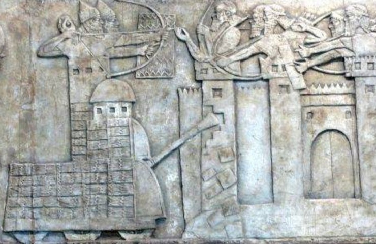 Ассирийский таран. Барельеф. IX век до н. э.
