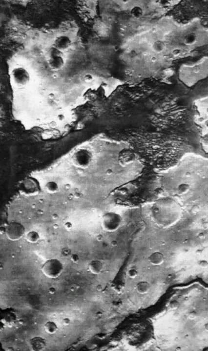 Фрагмент теплового изображения марсианской поверхности