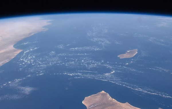 Вид океана из космоса