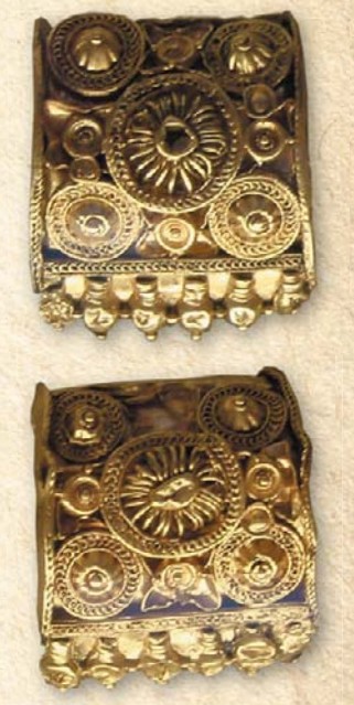 Золотые этрусские браслеты филигранной работы