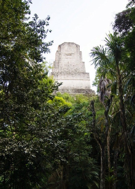 Храм верховного жреца, или Пирамида III