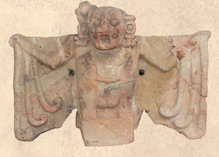 Скульптура из Копана, напоминающая летучую мышь