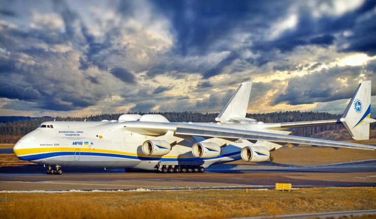 Самолет Ан-225 «Мрия» («Мечта»)