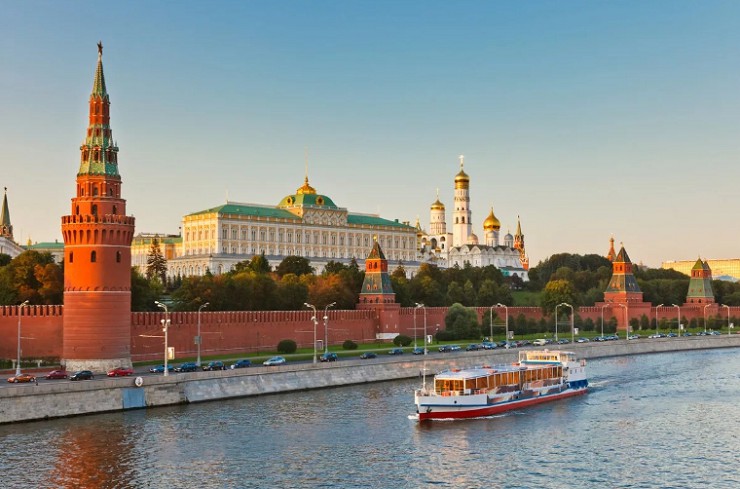 Вид на Кремль со стороны Москвы-реки