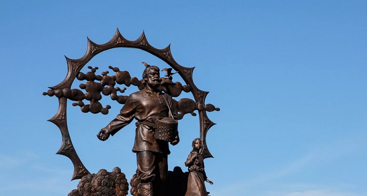 Памятник крестьянам-переселенцам в Барнауле