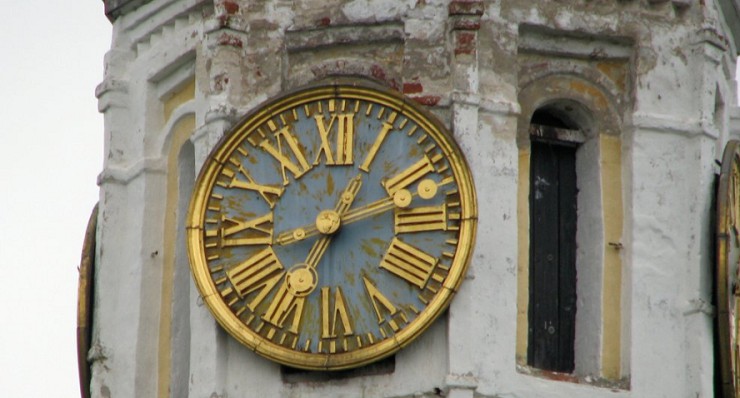 Часы на колокольне Спасо-Преображенского собора