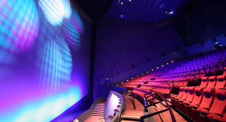 Лондонский кинотеатр BFI Imax Cinema может похвастаться огромным экраном