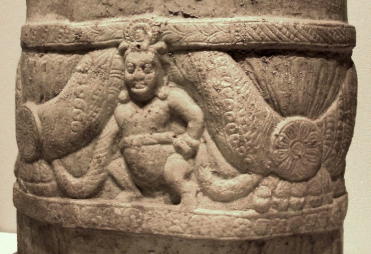 Изображение якши — духа природы, сделанное в Индии, III в., Национальный музей Токио