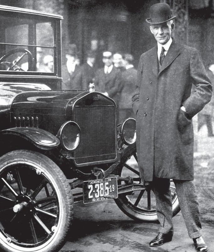 Гэнри Форд рядом с Model Т. Нью-Йорк, США, 1921 г.