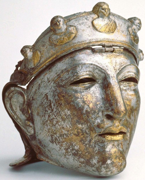 Шлем-маска римского всадника. I в.