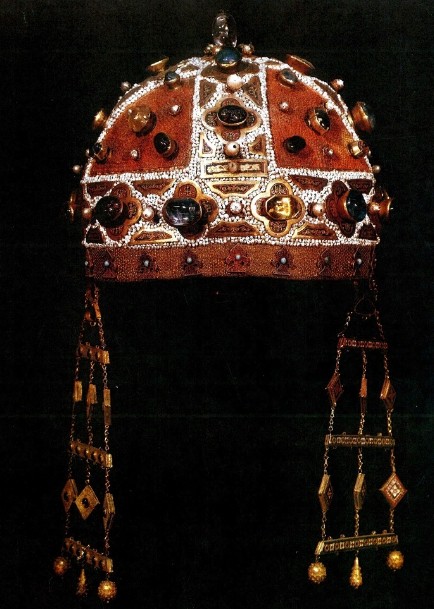 Корона королевы Констанцы, первой супруги Фридриха II. XIII в.