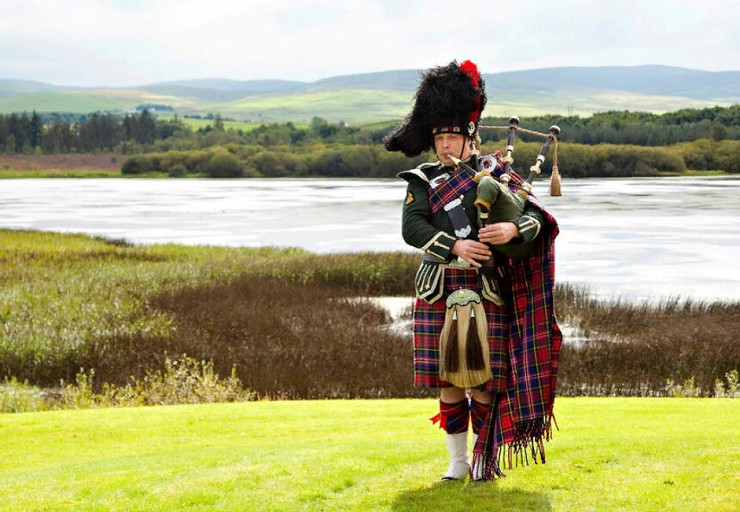 Шотландец в национальном костюме 
