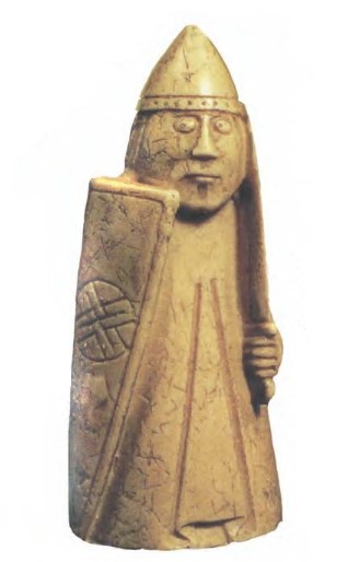 Викинг (варяг). Шахматная фигура из моржовой кости 