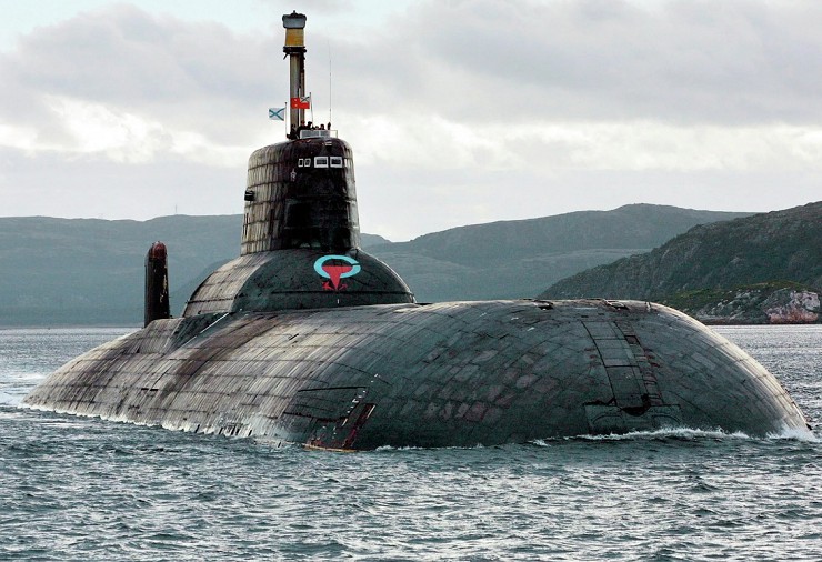 Российская атомная субмарина «Акула»