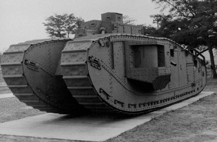 Тяжелый танк Мk VIII
