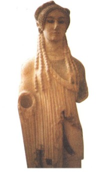 Статуя девушки из «персидских» развалин