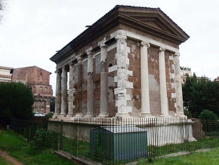 Храм Портуна на Бычьем форуме в Риме