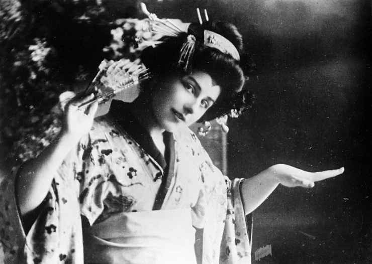 Сцена из оперы Пуччини «Мадам Баттерфляй», фото начала XX в.