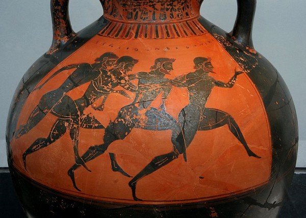 Изображение олимпийских игр на древней вазе