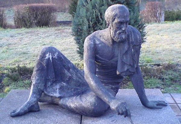 Бронзовая скульптура Архимеда в Берлине. 1972 год