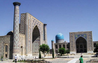 Медресе в Самарканде, Узбекистан