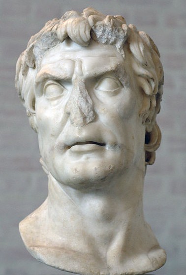 Скульптурный портрет I в. до н.э. — II в. н.э., с XIX века обычно отождествлявшийся с Суллой, но в настоящее время обычно называемый «псевдо-Сулла». Мюнхенская глиптотека