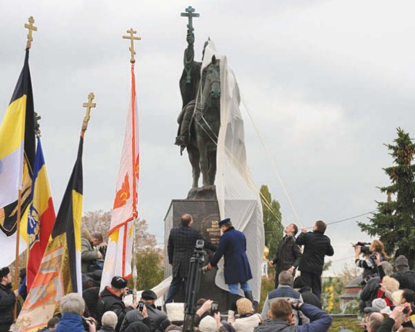 Церемония открытия памятника Ивану Грозному Орловским губернатором