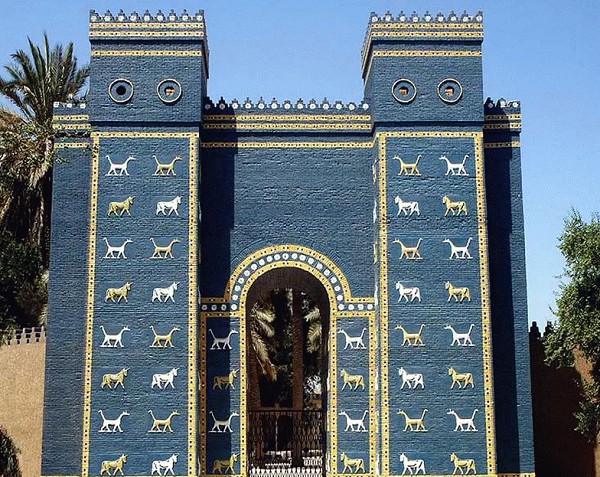 Ворота богини Иштар в Вавилоне. VI в. до н. э. Реконструкция