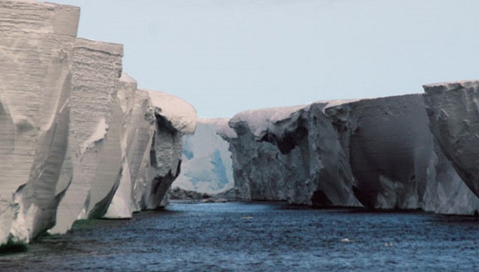Льды у побережья Антарктиды