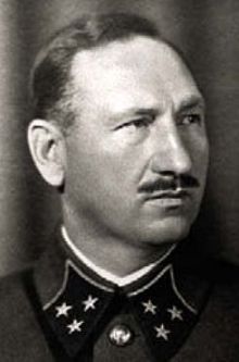 Генерал-лейтенант Ефремов